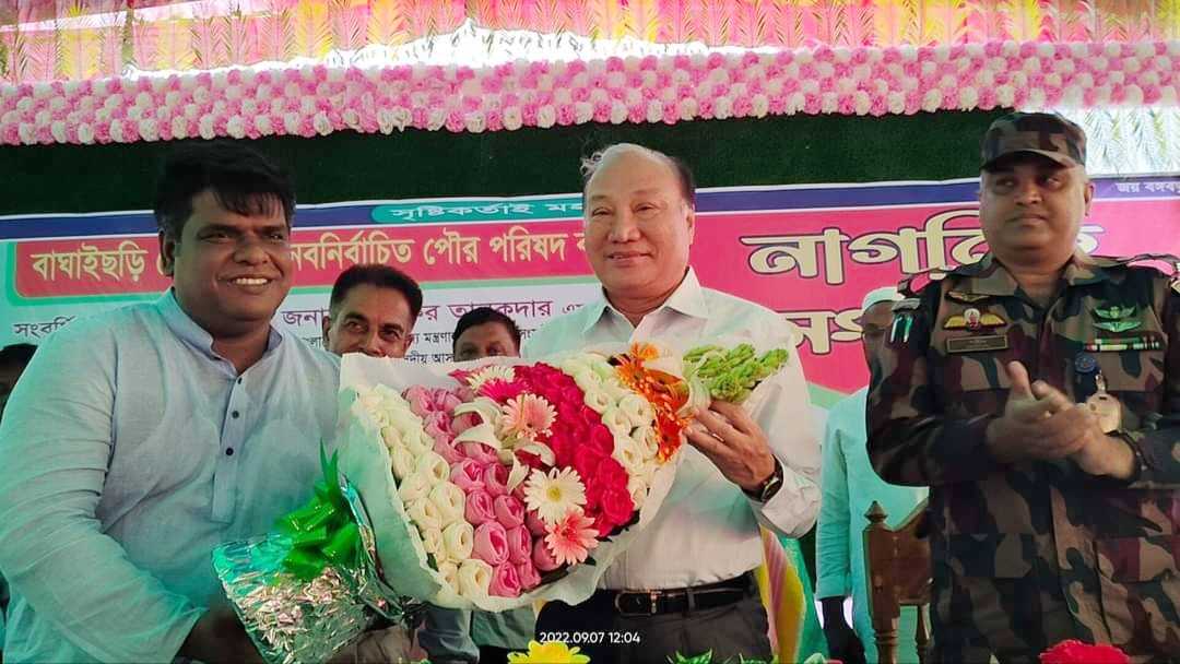 পৌর পরিষদের আয়োজনে নাগরিক সংবর্ধনায় সংবর্ধিত হলেন দীপংকর তালুকদার এমপি