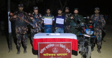 বাঘাইছড়িতে বিজিবির অভিযানে ৩০০ পিচ ইয়াবাসহ দুই যুবক আটক