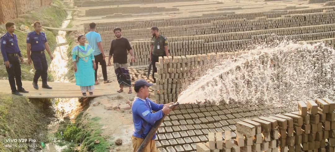 উপজেলা প্রশাসনের অভিযানে স্থায়ী ভাবে তিন ইটভাটা বন্ধ করা হয়েছে