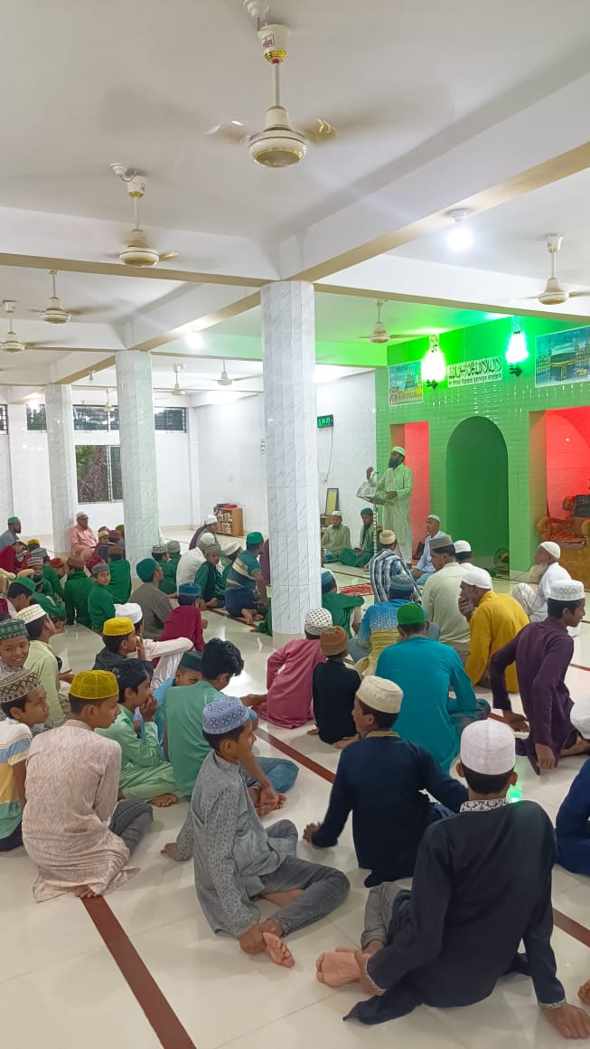 আহলে সুন্নাত ওয়াল জামা’আতের উদ্যোগে বদর দিবস পালিত