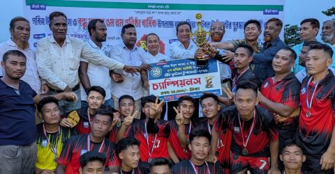 দুরছড়ি বন্ধু মহলকে হারিয়ে চ্যাম্পিয়ন দক্ষিণ পাবলাখালী সমন্বয় ক্লাব