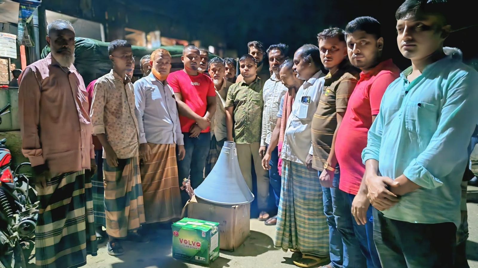 মুসলিম ব্লক মুন্সি পাড়া ইবাদাত খানায় মাইক উপহার দিলেন নুর উদ্দিন