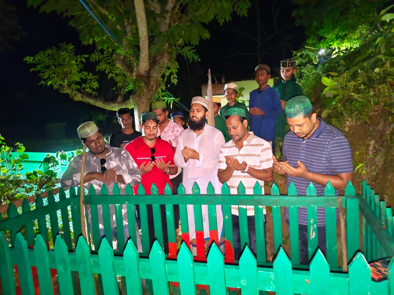 রাবিপ্রবি ছাত্রদলের প্রতিষ্ঠাকালীন সংগঠক মরহুম জসিম এর কবর জিয়ারত করেন সাব্বির