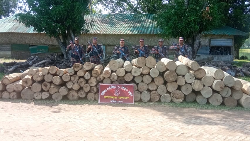 বাঘাইছড়িতে ২৭ বিজিবির অভিযানে ১৬১ ঘনফুট অবৈধ কাঠ জব্দ