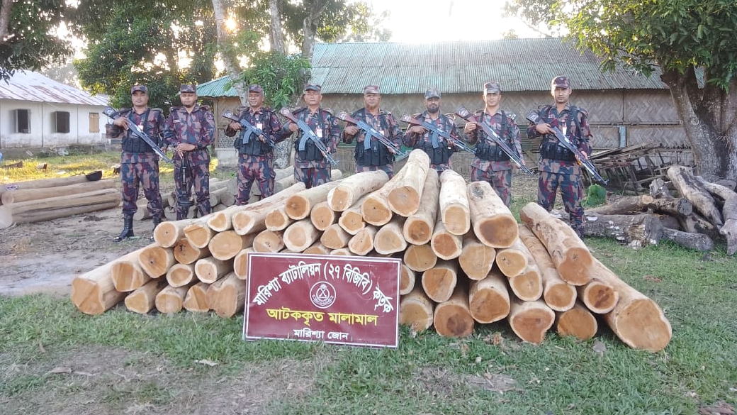 ২৭ বিজিবির অভিযানে ৫৭.৫৯ ঘনফুট অবৈধ সেগুন কাঠ জব্দ