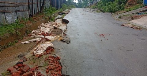 প্রতিশ্রুতি জিও ব্যাগের, বাস্তবে মাটিভর্তি বস্তা: ঝুঁকিতে বাঘাইছড়ি-দীঘিনালা সড়ক