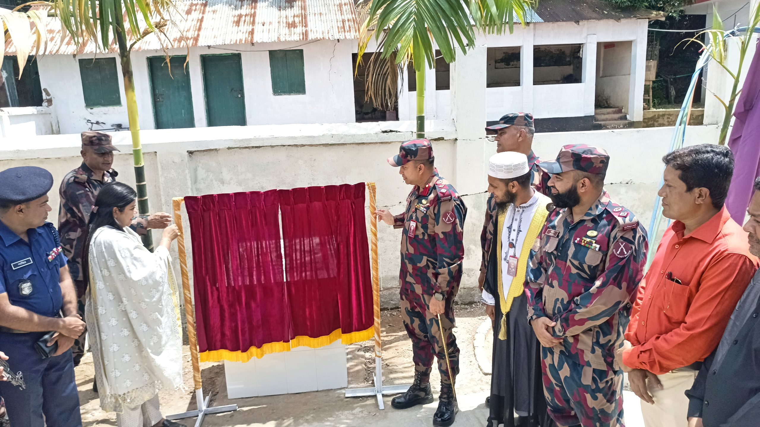 ২৭ বিজিবির রিভারঘাট পোষ্ট সড়ক উদ্বোধন