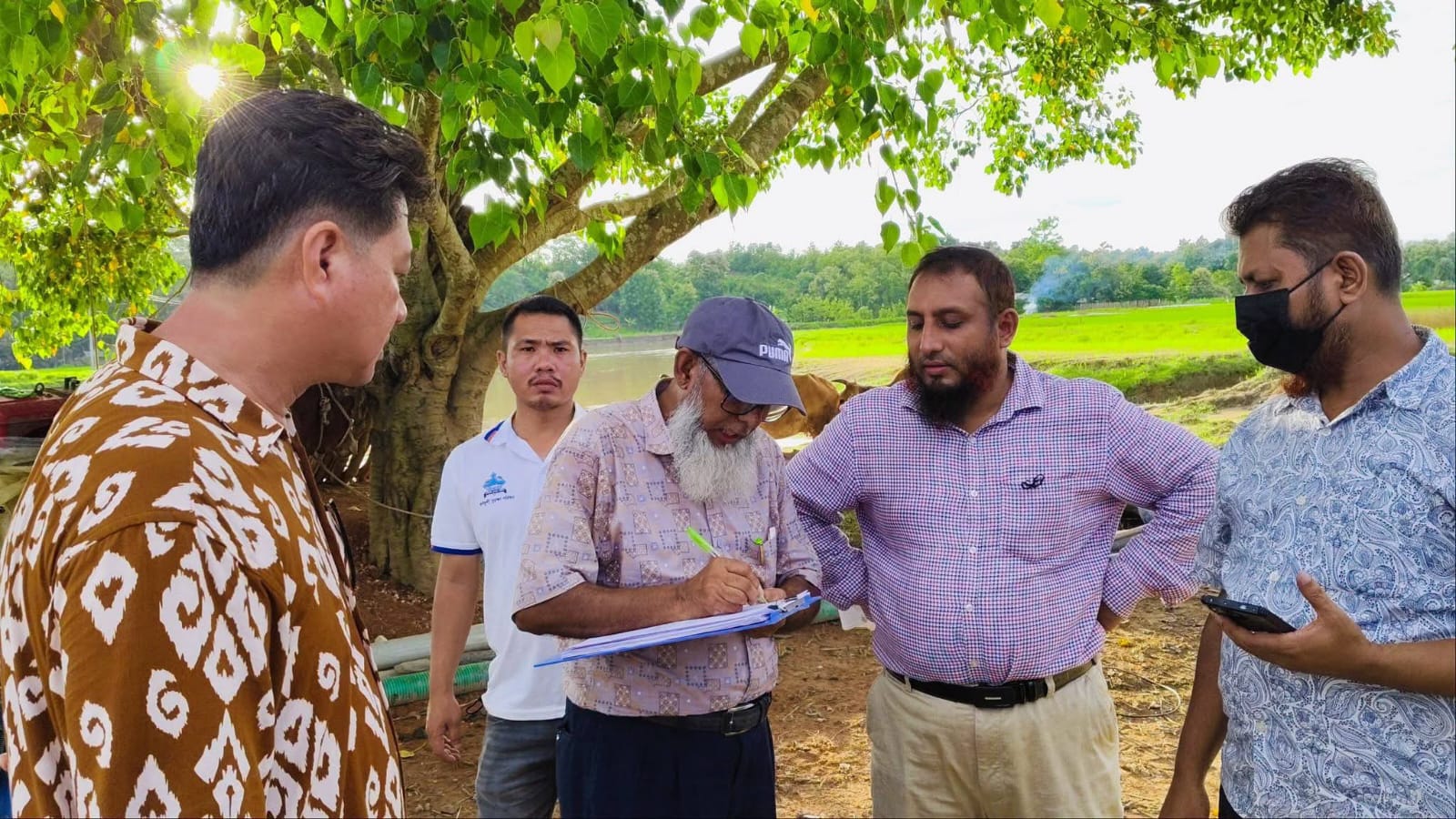 বাঘাইছড়িতে অবৈধ বালু উত্তোলনে অভিযান, জব্দ ৫ বালুর স্তূপ ও ৩ সেলু মেশিন