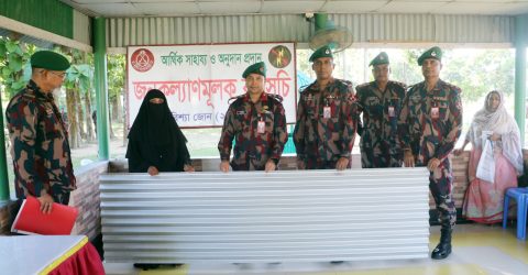 দরিদ্র ও অসচ্ছল পরিবারের পাশে ২৭ বিজিবি